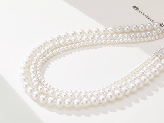 3 SETS * PEARL NECKLACES
